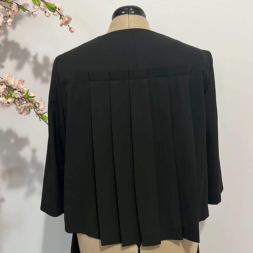Black jacket - Picture 5 of 5